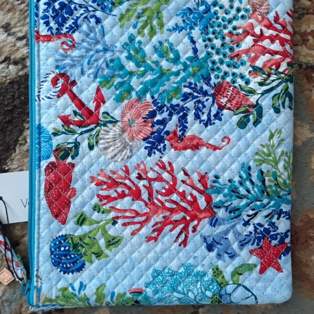 8x*Host Pick*Vera Bradley adorable wristlet - Picture 4 of 16